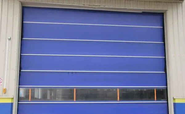 快速卷帘门雷达感应vs地磁感应？2025年灵敏度对比+选购指南